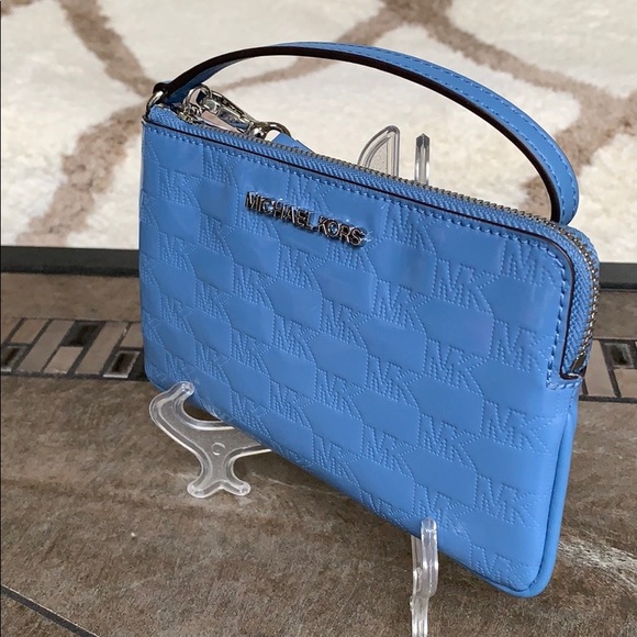 MICHAEL KORS JET SET ITEM LG GUSSET WRISTLET - Picture 5 of 16